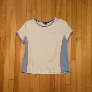 TOMMY HILFIGER TSHIRT